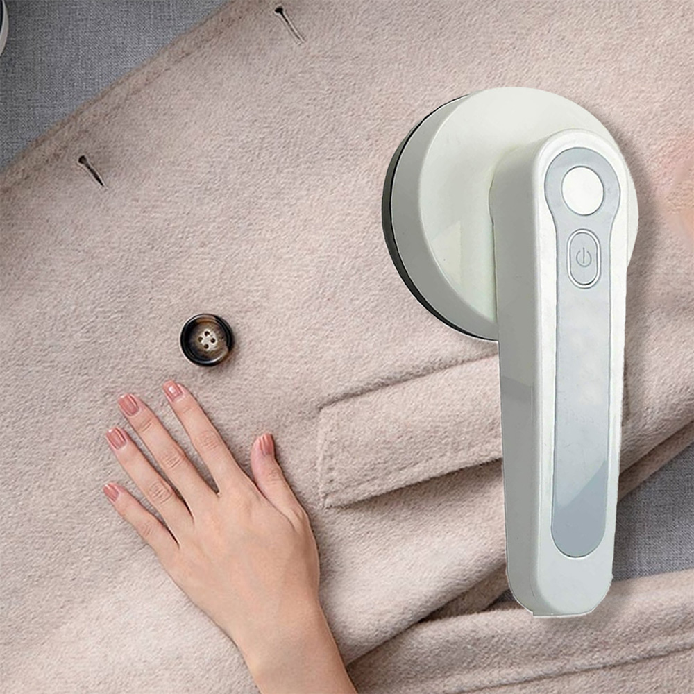 lint remover 1_0006_94e34c7a-3f79-4c3c-a9b2-68e3c717ae7f